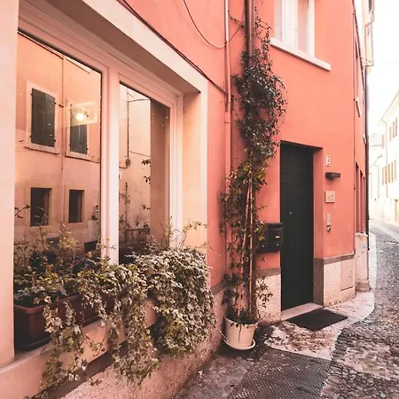 Casa Fola - Centre 2*